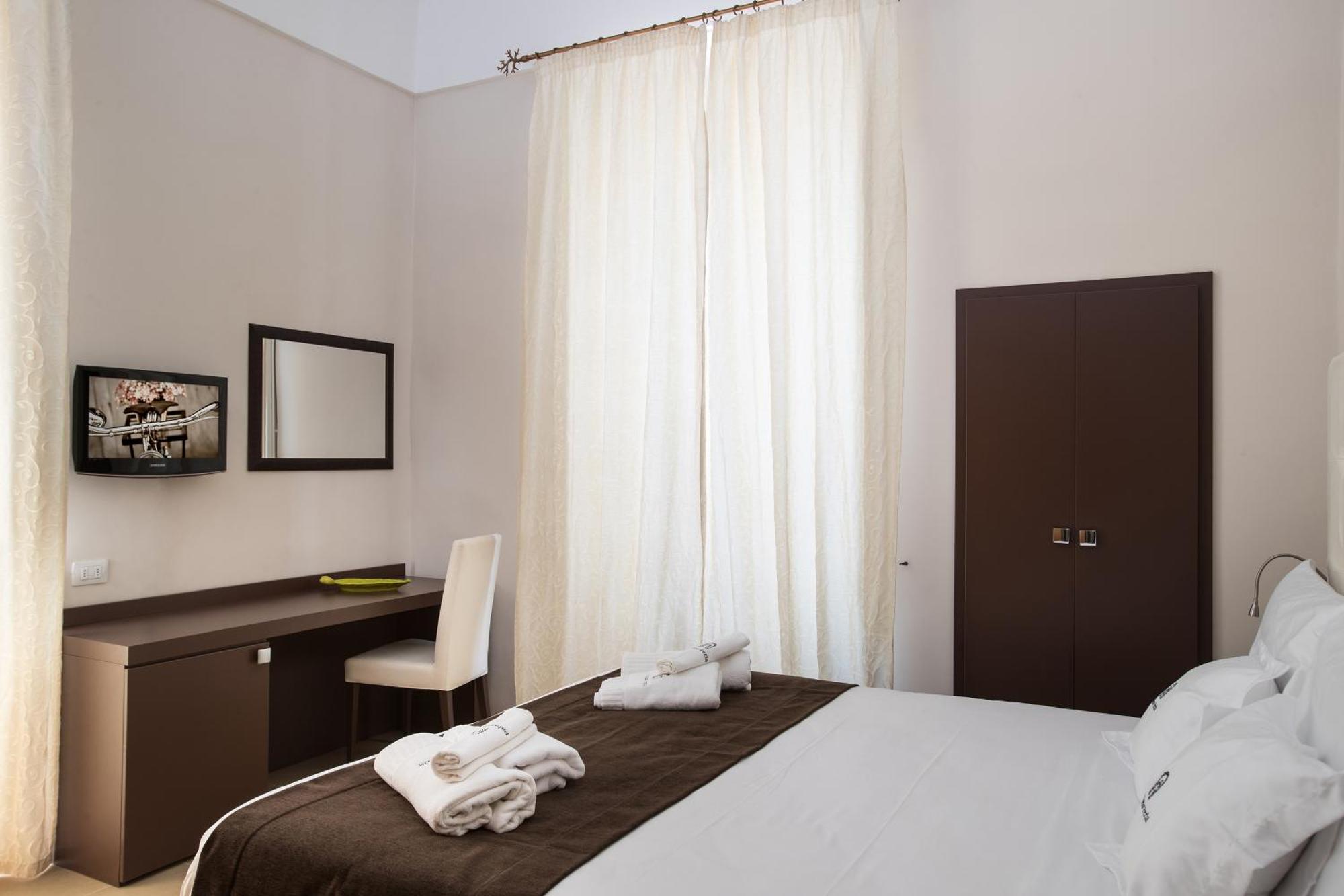 Palazzo Perla Bed and Breakfast Gallipolli Exteriör bild