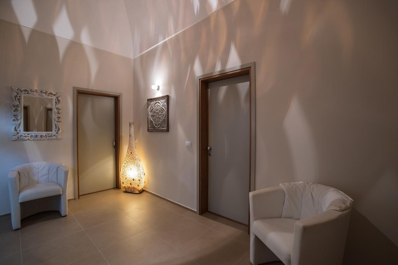 Palazzo Perla Bed and Breakfast Gallipolli Exteriör bild