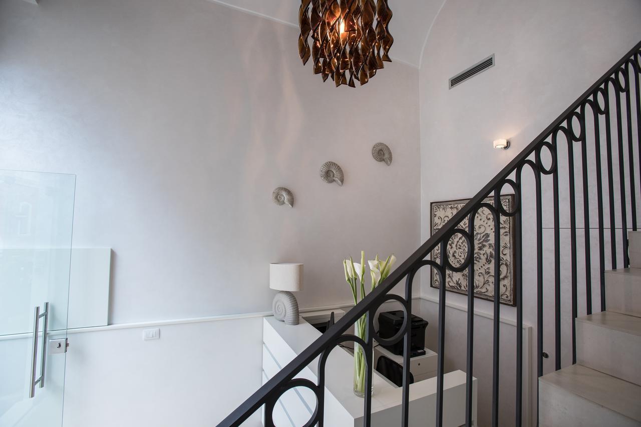 Palazzo Perla Bed and Breakfast Gallipolli Exteriör bild