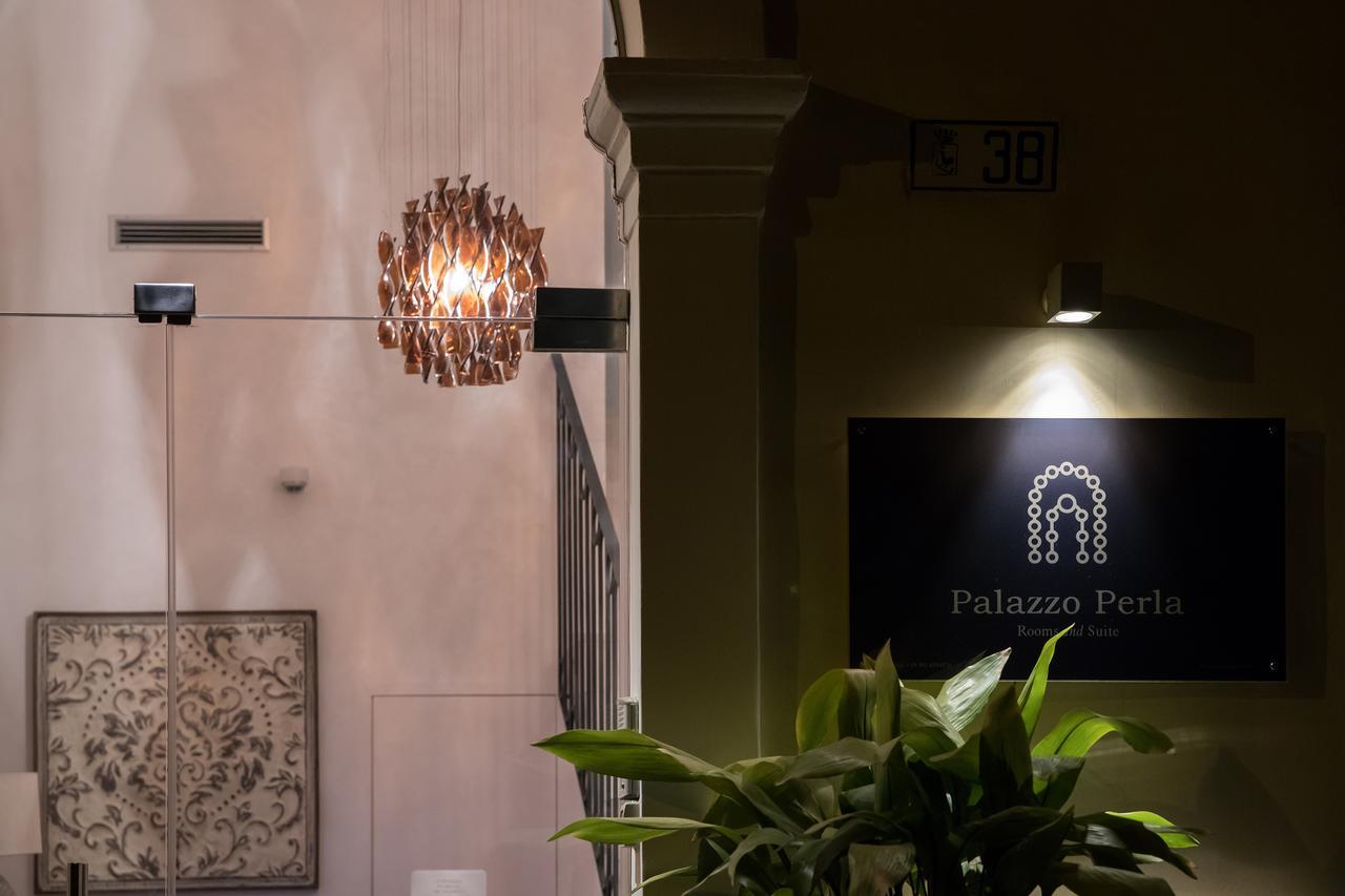 Palazzo Perla Bed and Breakfast Gallipolli Exteriör bild